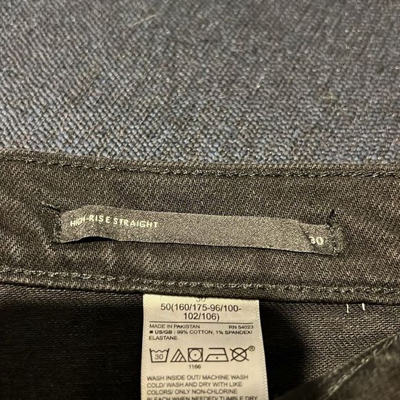 Banana Republic High Rise Straight Leg Black Distressed Jean Size 30 - Picture 3 of 6